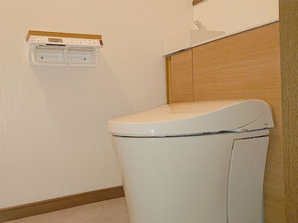 トイレリフォーム 来客に自慢したいスタイリッシュなトイレ